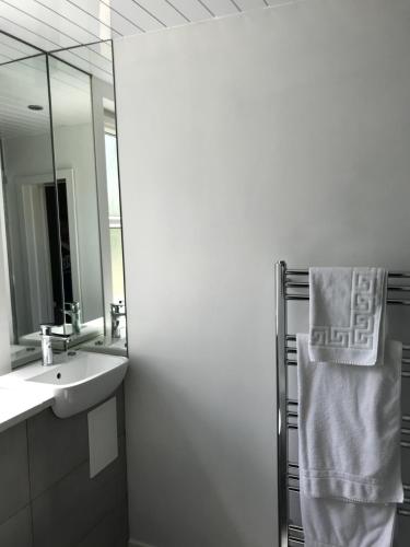 Ένα μπάνιο στο Ravenswood Guest House
