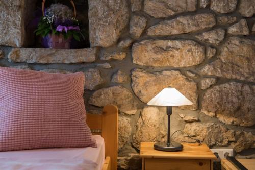 Old Stone House – Photos 3