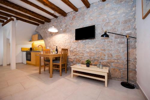 House Graziella by Irundo