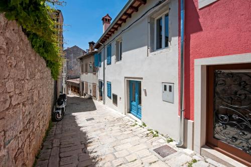 House Graziella by Irundo
