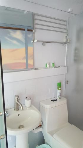 Phòng tắm tại Glamping Georgia Krikhi