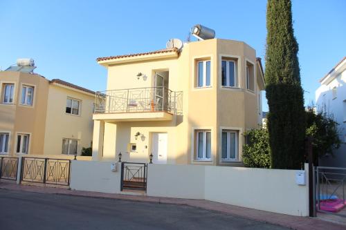 Elina villa near the sea