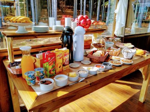 Comida en o cerca de este tented camp