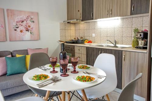 Gallery image of Holiday House Ioanna 2 - Loft in Néa Péramos