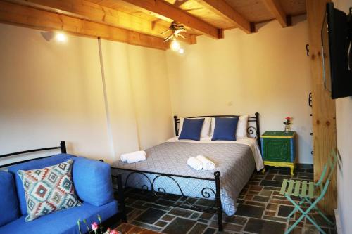 Posteľ alebo postele v izbe v ubytovaní LUXURIOUS APARTMENTS ANGELINA 2