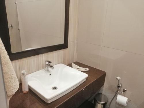 Ένα μπάνιο στο Erasmia Palms Boutique Hotel & Spa