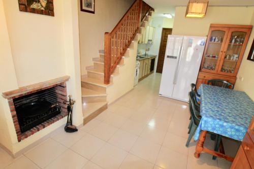 Villa, piscine, WIFI. Locamar Silvia Cat.