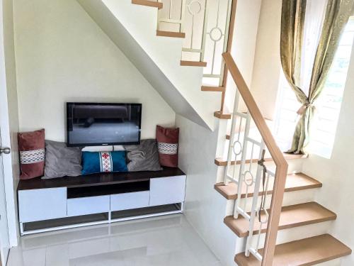 Relaxing Home at Camella Bacolod, near airport, Rockwell, terminals, famous resto