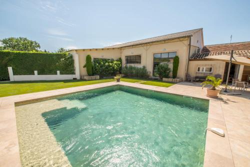 Photo de la galerie de l'établissement Le Mas du Batadou - Gite de charme en Provence, à Visan