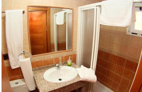 Un baño de Nuevo Hostal Paulino