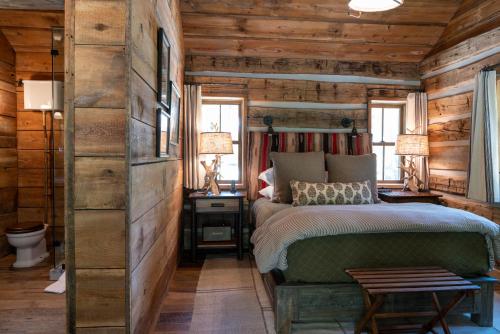 Eleven Taylor River Lodge – Photos 4