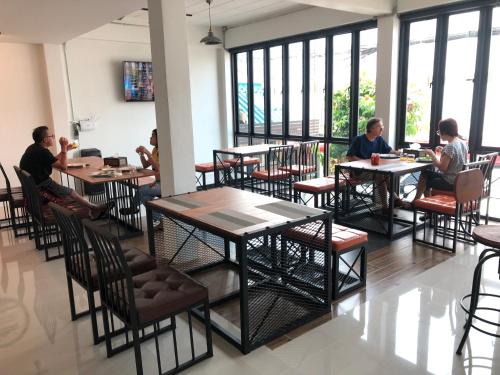 Εστιατόριο ή άλλο μέρος για φαγητό στο Richmond Nan Hotel