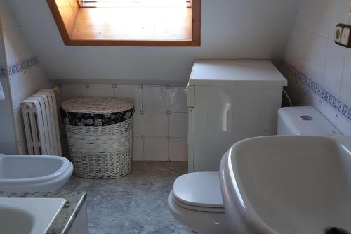 A bathroom at Playa de Raxó, al lado de Sanxenxo