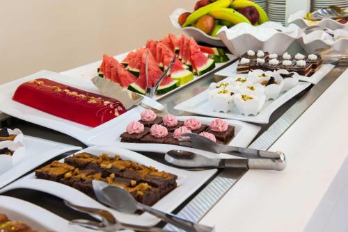 Eten bij of ergens in de buurt van het hotel

