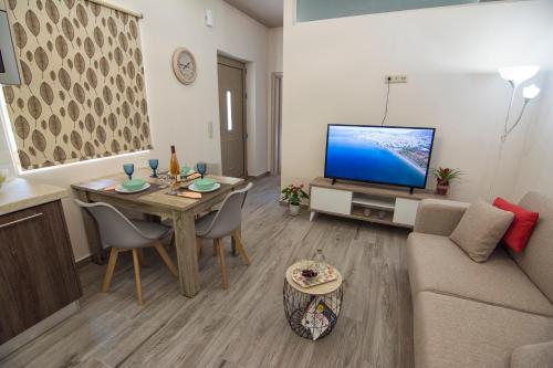 Pasiphae New Apartment sea & city