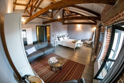 Posezení v ubytování Attalos Suites Hotel