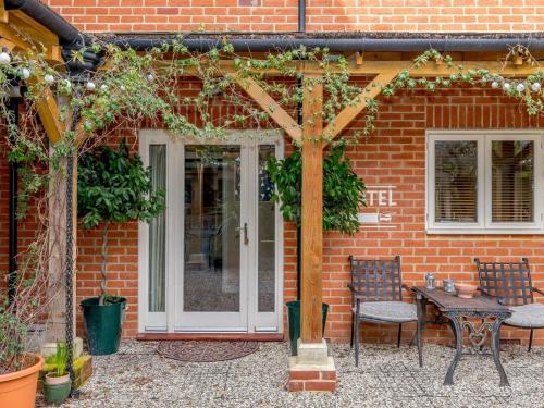 Jardín al aire libre en The Kingsley at Eversley