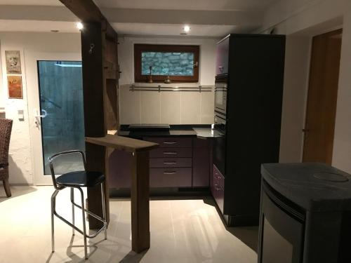 Dapur atau dapur kecil di Souterrain Ferienwohnung