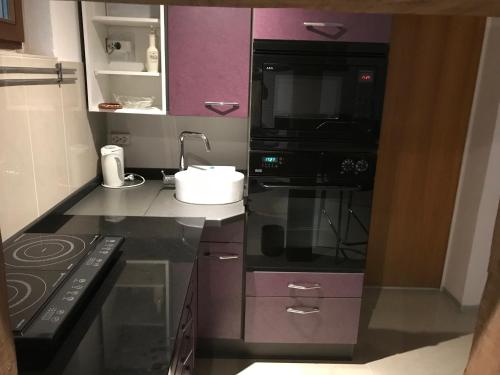 Η κουζίνα ή μικρή κουζίνα στο Souterrain Ferienwohnung