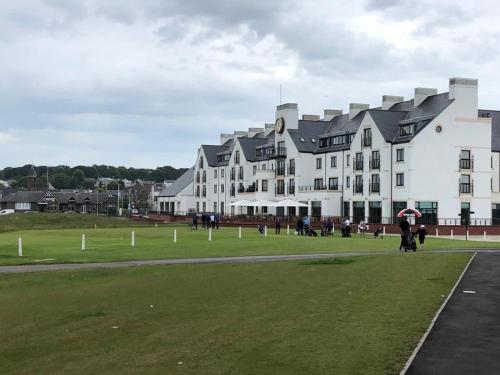 Links View Apartment, Carnoustie