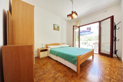 Gallery image of Apartments Beach in Vrsi