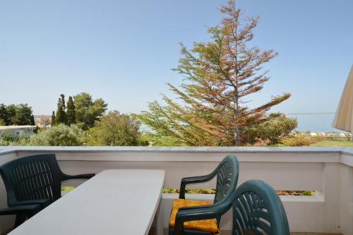 Gallery image of Apartments Beach in Vrsi
