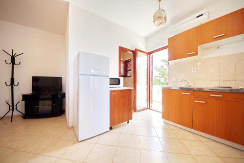 Gallery image of Apartments Beach in Vrsi