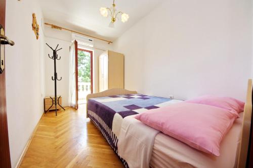 Gallery image of Apartments Beach in Vrsi