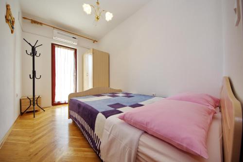 Gallery image of Apartments Beach in Vrsi