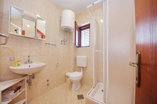 Gallery image of Apartments Beach in Vrsi