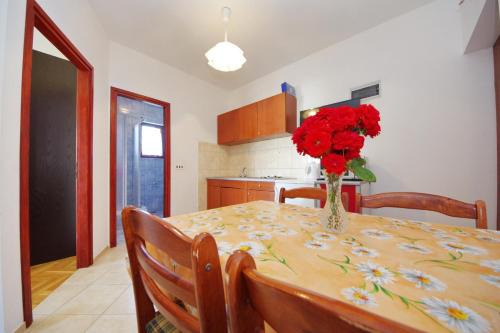 Gallery image of Apartments Beach in Vrsi