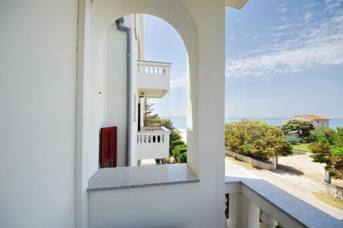 Gallery image of Apartments Beach in Vrsi