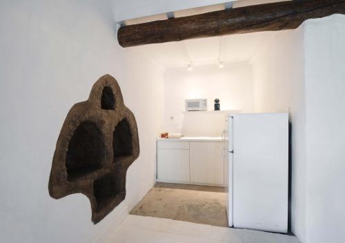 Una cocina o cocineta en Monastery Estate Guesthouse