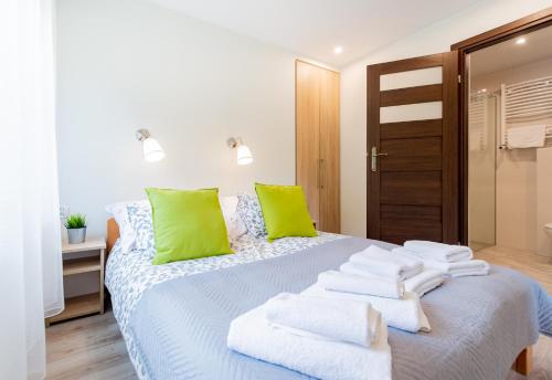 Apartament i Pokoje Gościnne u Lusi - BASEN z podgrzewaną wodą i zadaszeniem