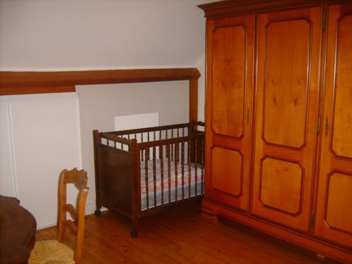 Photo de la galerie de l'établissement chambre campagnarde du grès rouge de BEAUVAL, à Beauval