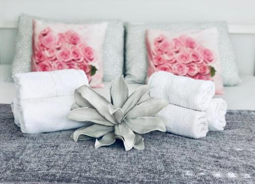 Katil atau katil-katil dalam bilik di Apartman Kristina - Self check in & check out