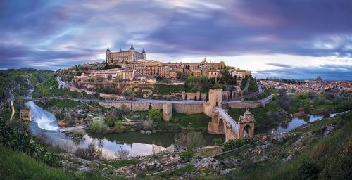 Zdjęcie z galerii obiektu Toledo ciudad de las tres culturas , un lugar para disfrutar todas las familias con sus hijos " DESAYUNO INCLUIDO" w mieście Villamiel de Toledo