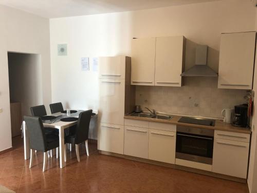 Η κουζίνα ή μικρή κουζίνα στο Apartment Vesna