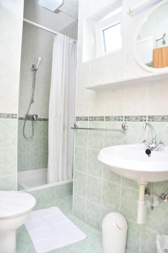 Koupelna v ubytování Apartments Josip
