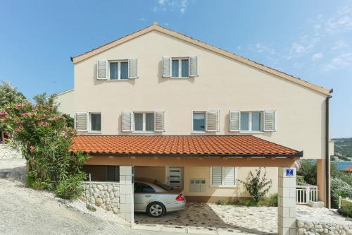 Gallery image of Apartmani Mikulić in Sevid