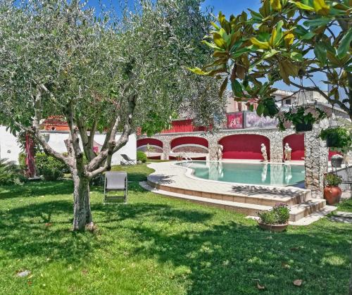 Πισίνα στο ή κοντά στο Domus Parthenope