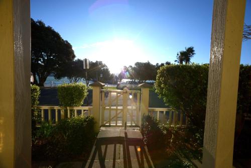 Gallery image of The Bruce Waterfront Apartments by AVI in Akaroa