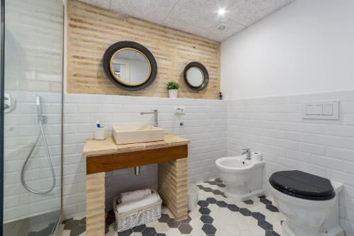CASA FLORIT - CENTER Luxurious 1BR 1BA Terrace WI-FI AC