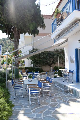 Gallery image of Oceanis Hotel in Tyros