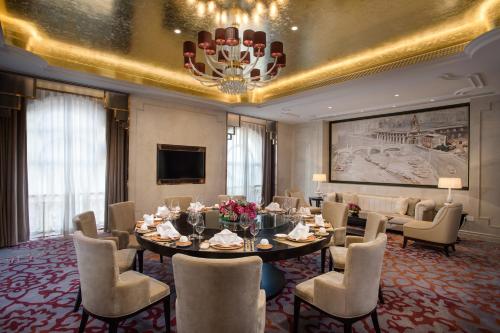 Radisson Blu Forest Manor Shanghai Hongqiao - Near NECCにあるシーティングエリア