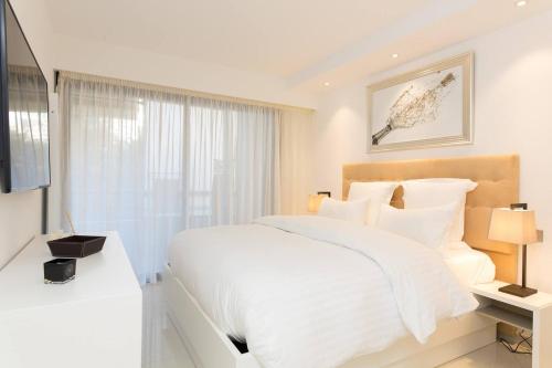 Kama o mga kama sa kuwarto sa Carlton area : Luxury & new 2 beds/ 2 baths