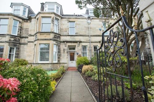 The building where the guesthouse is located 