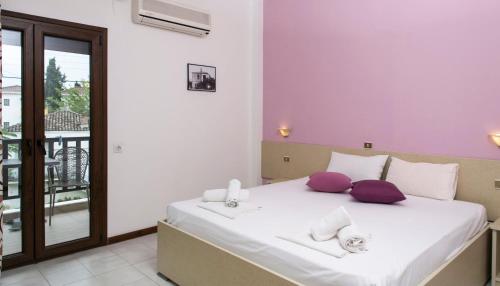 Gallery image of Yannis Apartments in Afitos