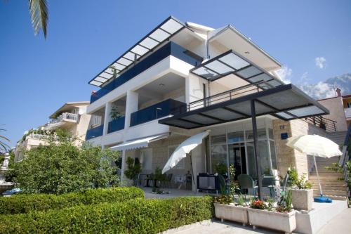 Fotografie z fotogalerie ubytování Apartmani Marija Čizmić Makarska v destinaci Makarska