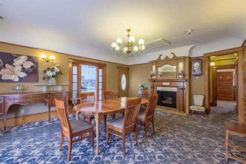 Gallery image of Pacific Grove Inn in Pacific Grove